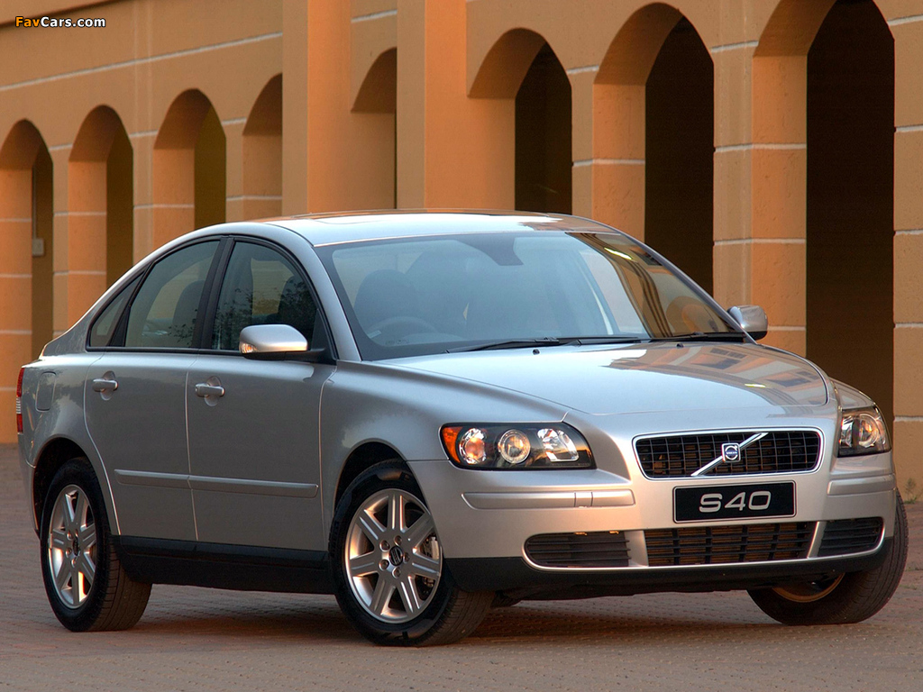 Volvo S40 ZA-spec 2004–07 photos (1024 x 768)