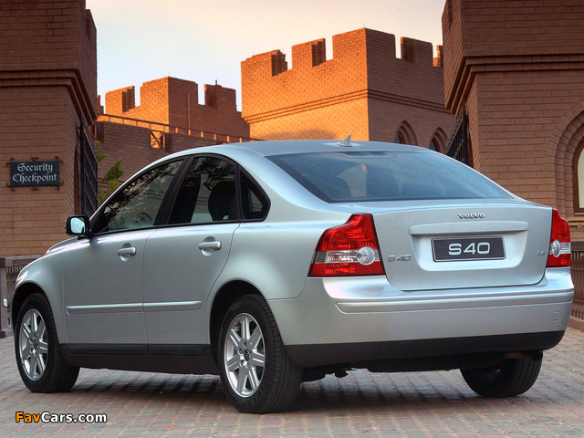 Volvo S40 ZA-spec 2004–07 pictures (640 x 480)