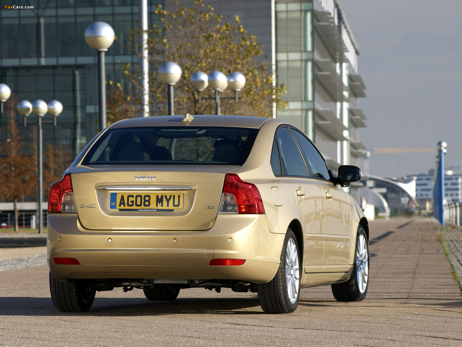 Volvo S40 UK-spec 2007–09 photos (1600 x 1200)