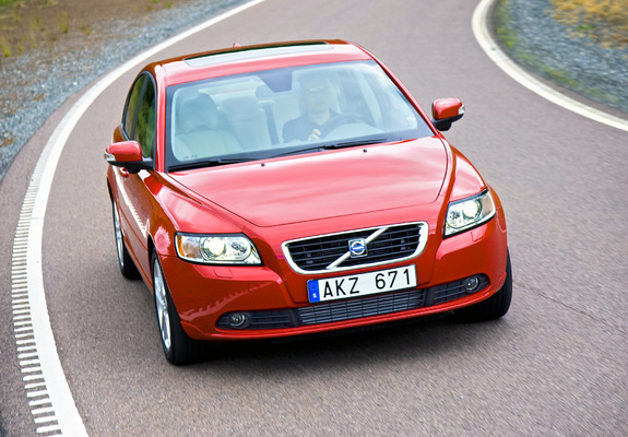 Volvo S40 T5 2007–09 pictures