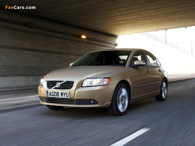 Volvo S40 UK-spec 2007–09 pictures (640 x 480)