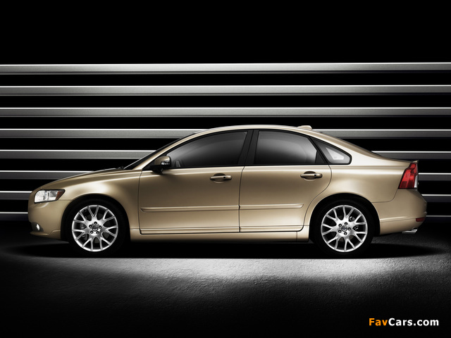 Volvo S40 T5 2007–09 wallpapers (640 x 480)