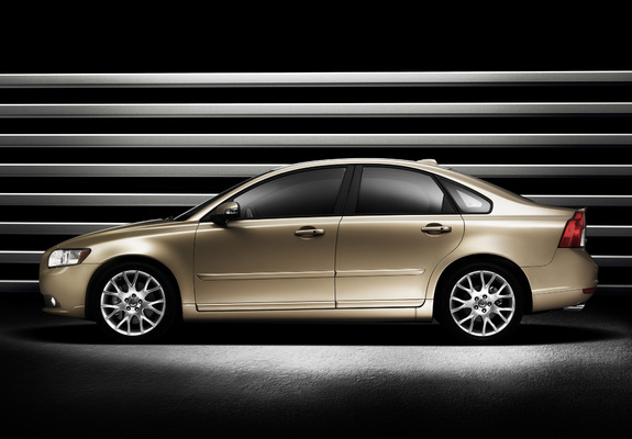 Volvo S40 T5 2007–09 wallpapers