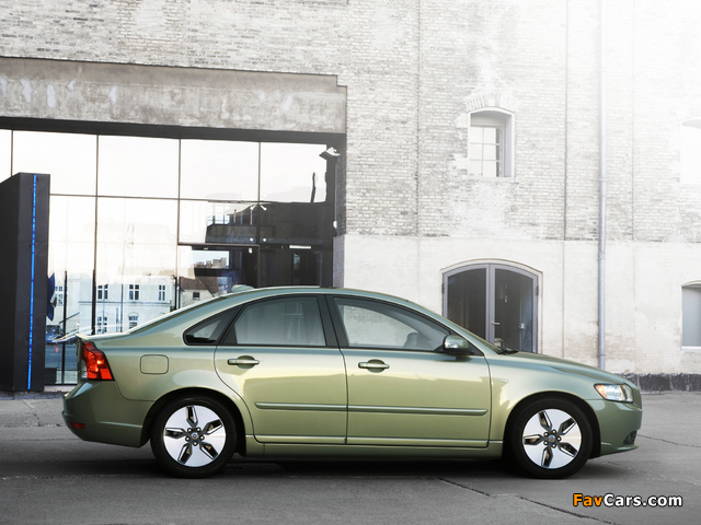 Volvo S40 DRIVe 2009 wallpapers (640 x 480)