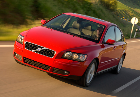 Volvo S40 2004–07 wallpapers