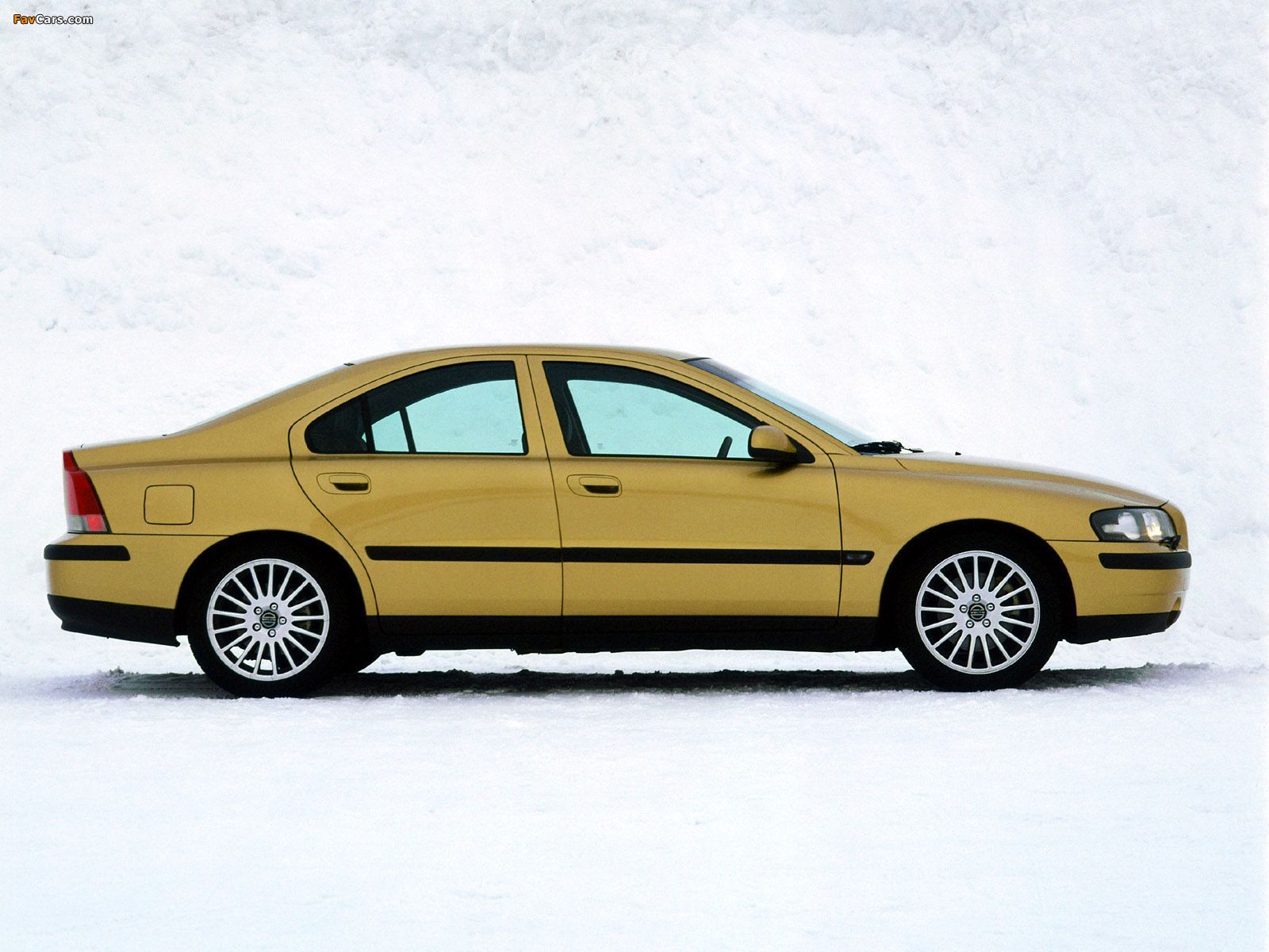 Images of Volvo S60 T5 2001–04 (1600 x 1200)