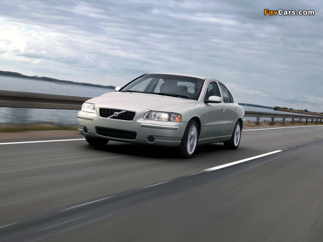 Images of Volvo S60 T5 2005–07 (640 x 480)