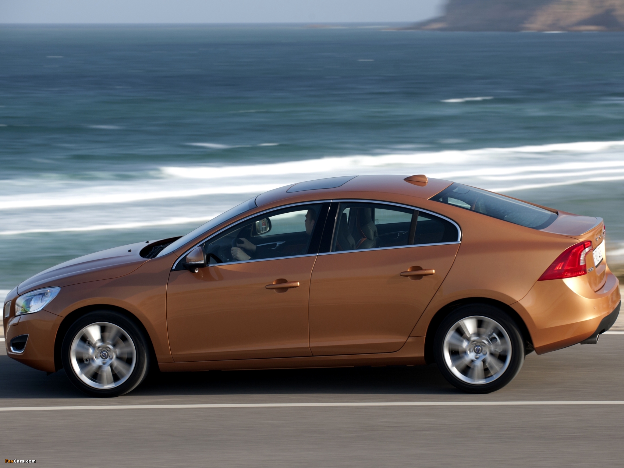 Images of Volvo S60 T6 2010–13 (2048 x 1536)