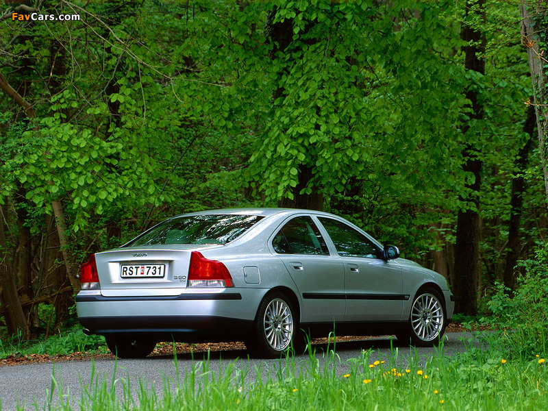 Photos of Volvo S60 D5 2002–04 (800 x 600)