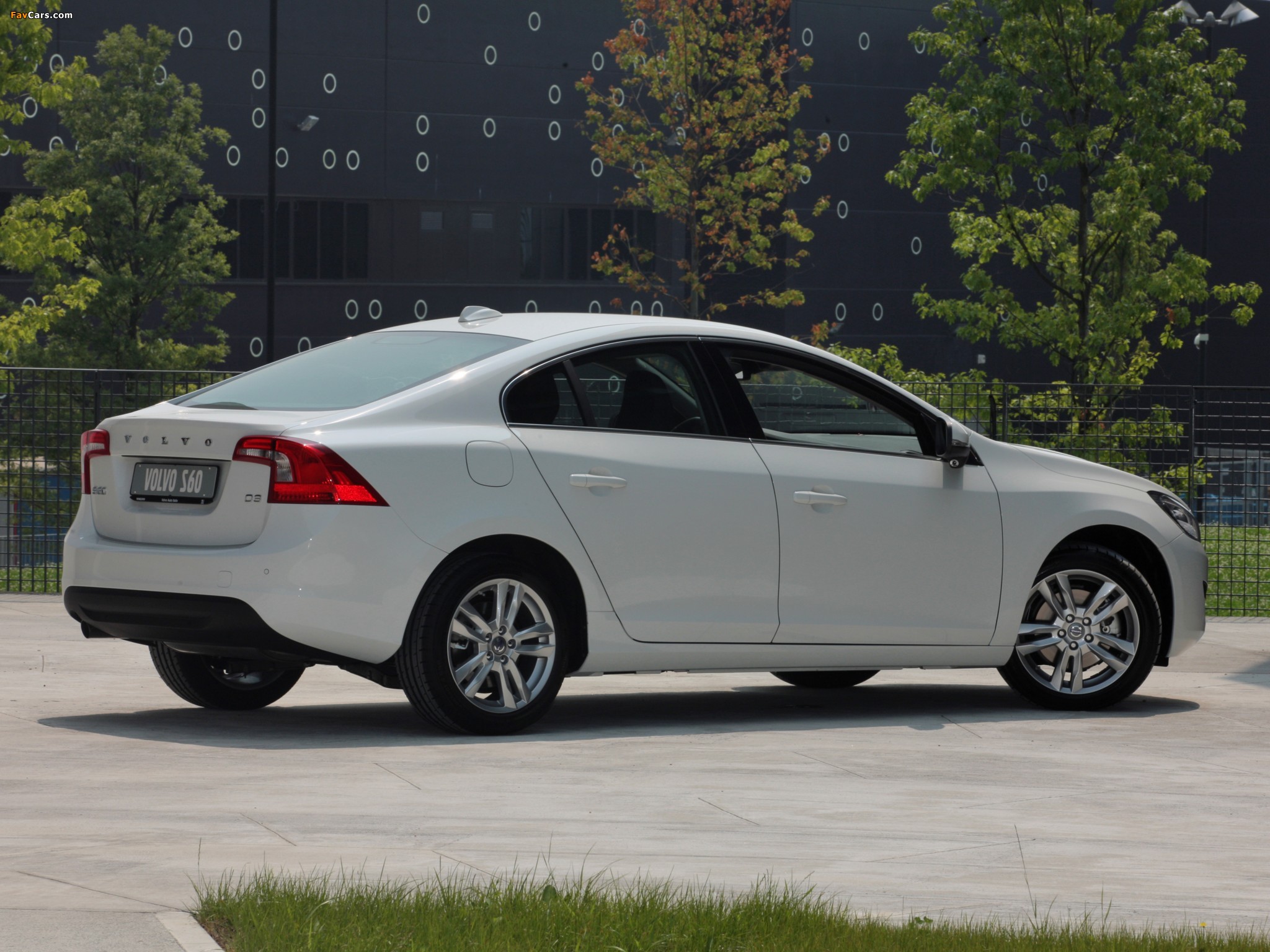 Photos of Volvo S60 D3 2010 (2048 x 1536)