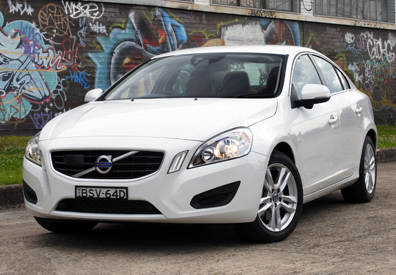 Pictures of Volvo S60 D5 AWD AU-spec 2010