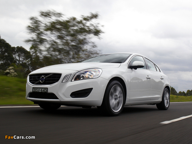 Pictures of Volvo S60 D5 AWD AU-spec 2010 (640 x 480)