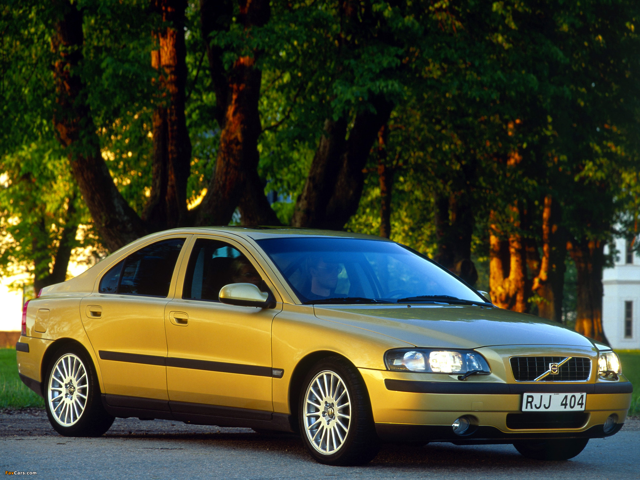 Volvo S60 2000–04 wallpapers (2048 x 1536)