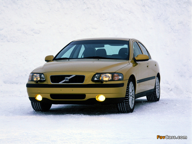 Volvo S60 T5 2001–04 images (640 x 480)