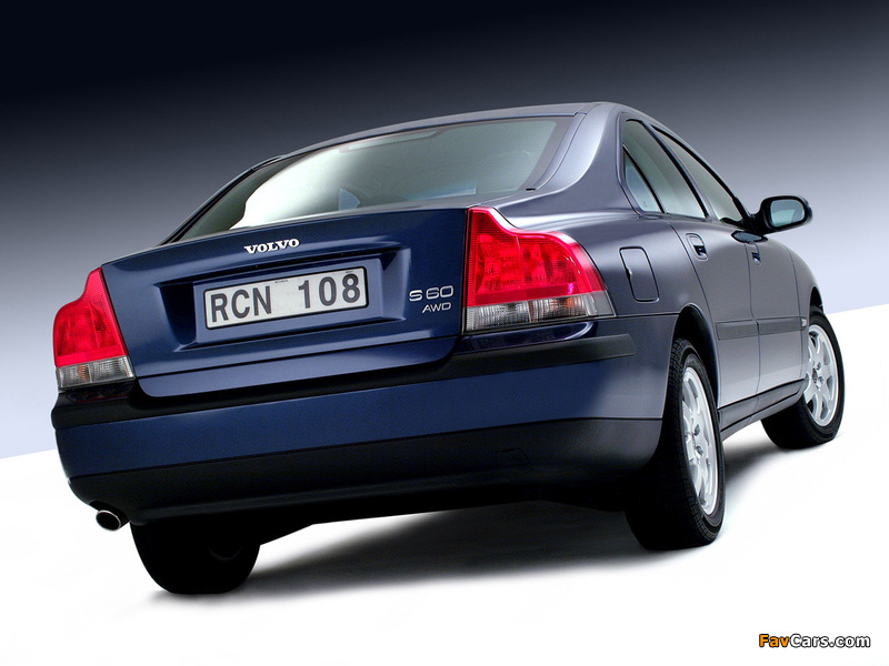 Volvo S60 AWD 2002–04 pictures (800 x 600)