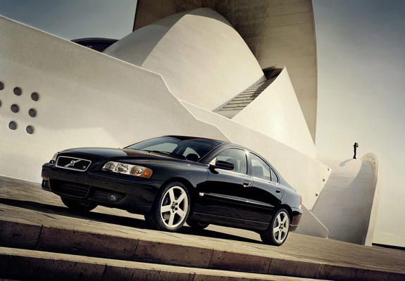 Volvo S60 R 2004–07 images
