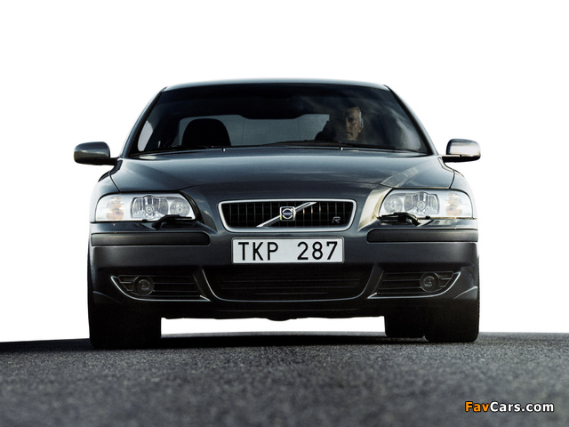 Volvo S60 R 2004–07 pictures (640 x 480)