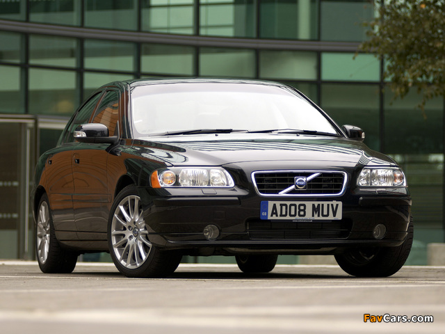 Volvo S60 UK-spec 2007–09 images (640 x 480)