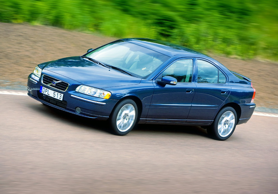 Volvo S60 2007–09 pictures