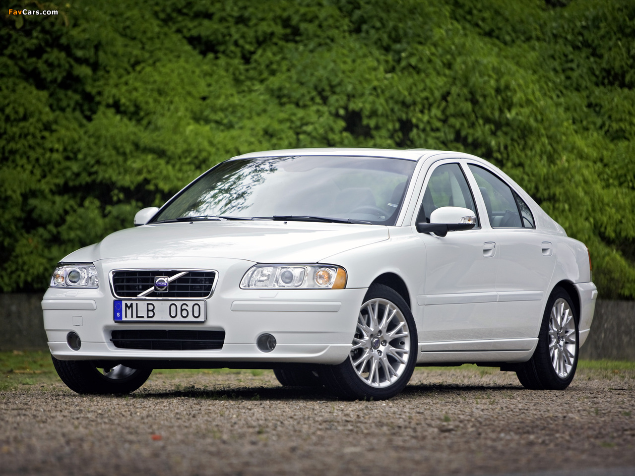 Volvo S60 T5 2008–09 images (1280 x 960)
