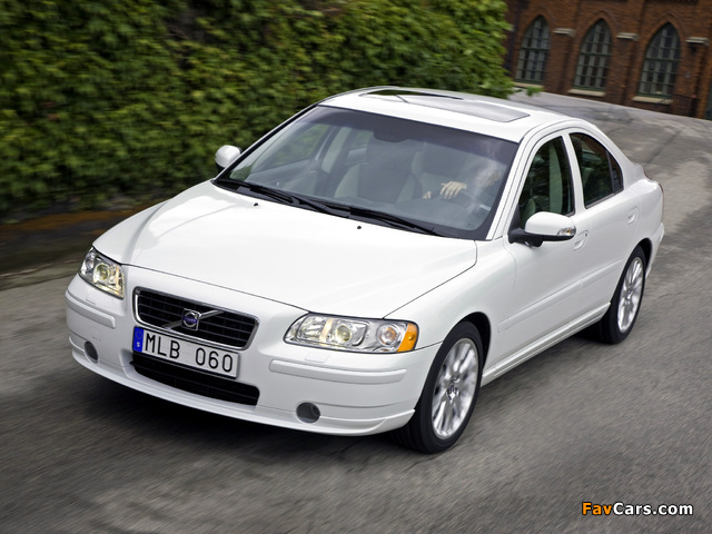 Volvo S60 T5 2008–09 pictures (640 x 480)