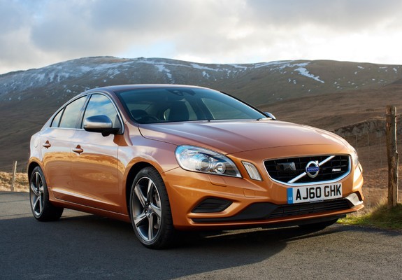 Volvo S60 D5 R-Design UK-spec 2010–13 images