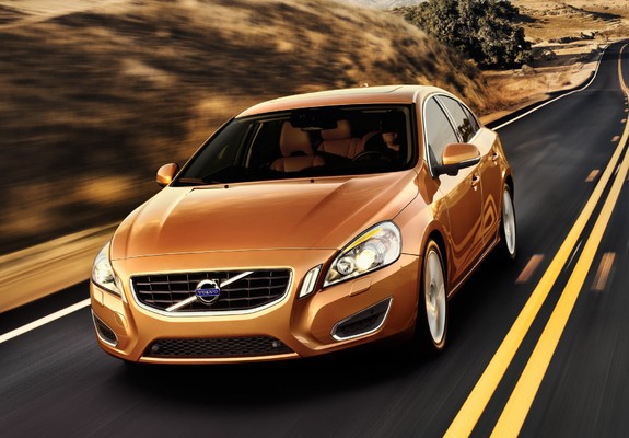 Volvo S60 2010–13 images