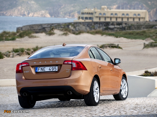 Volvo S60 T6 2010–13 pictures (640 x 480)