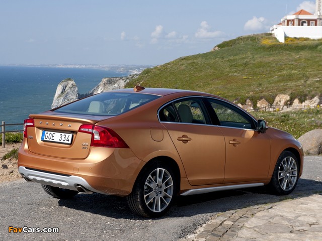 Volvo S60 D5 AWD 2010 pictures (640 x 480)