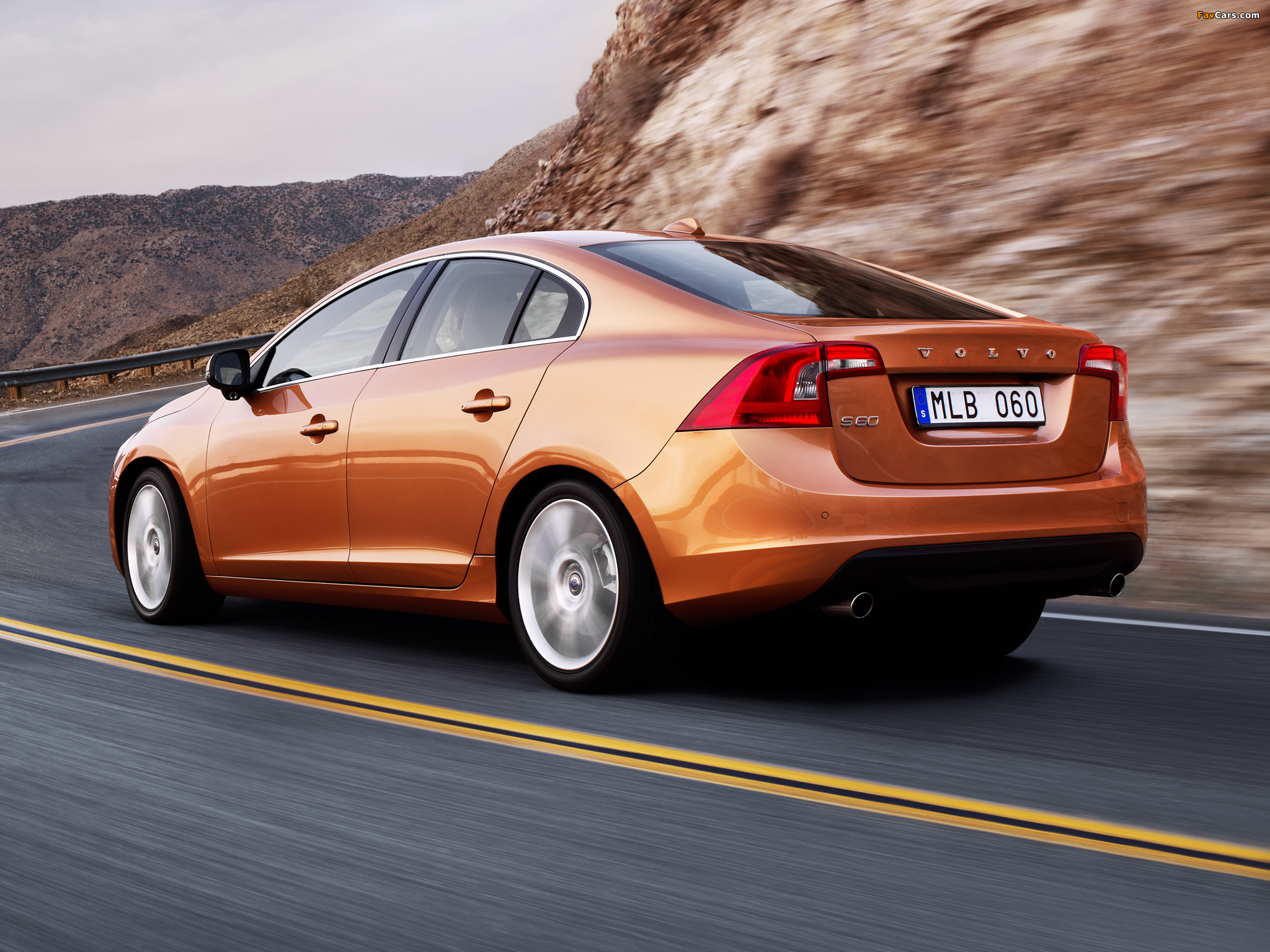 Volvo S60 2010–13 pictures (2048 x 1536)