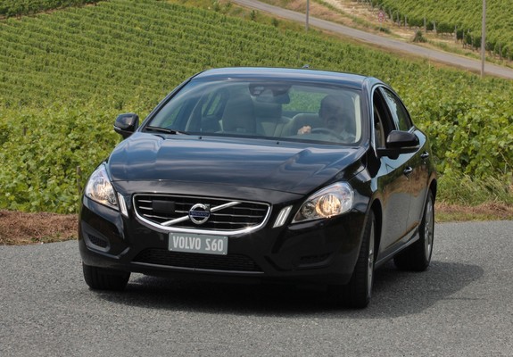 Volvo S60 D3 2010 pictures