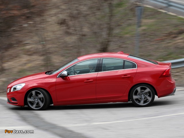 Volvo S60 R-Design 2010–13 wallpapers (640 x 480)