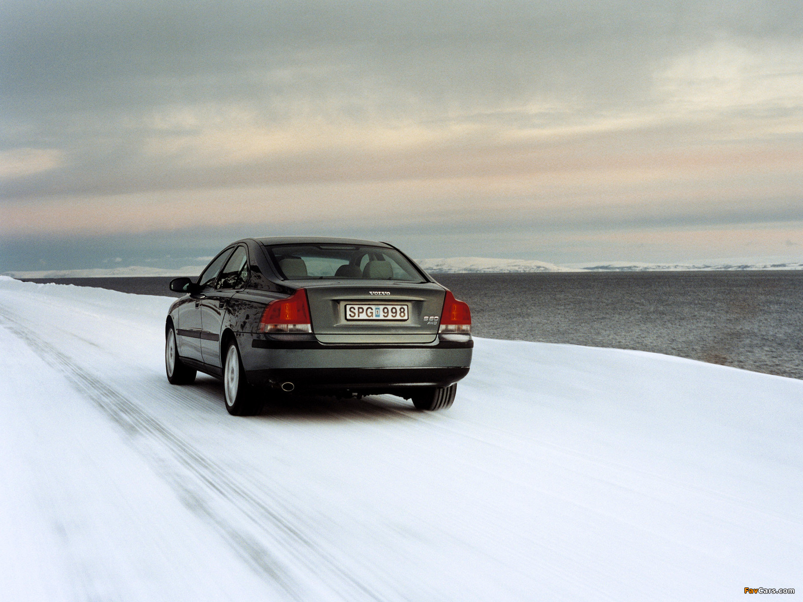 Volvo S60 AWD 2002–04 wallpapers (1600 x 1200)