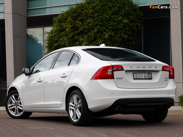 Volvo S60 D5 AWD AU-spec 2010 wallpapers (640 x 480)