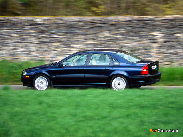 Photos of Volvo S80 D5 2002–03 (640 x 480)