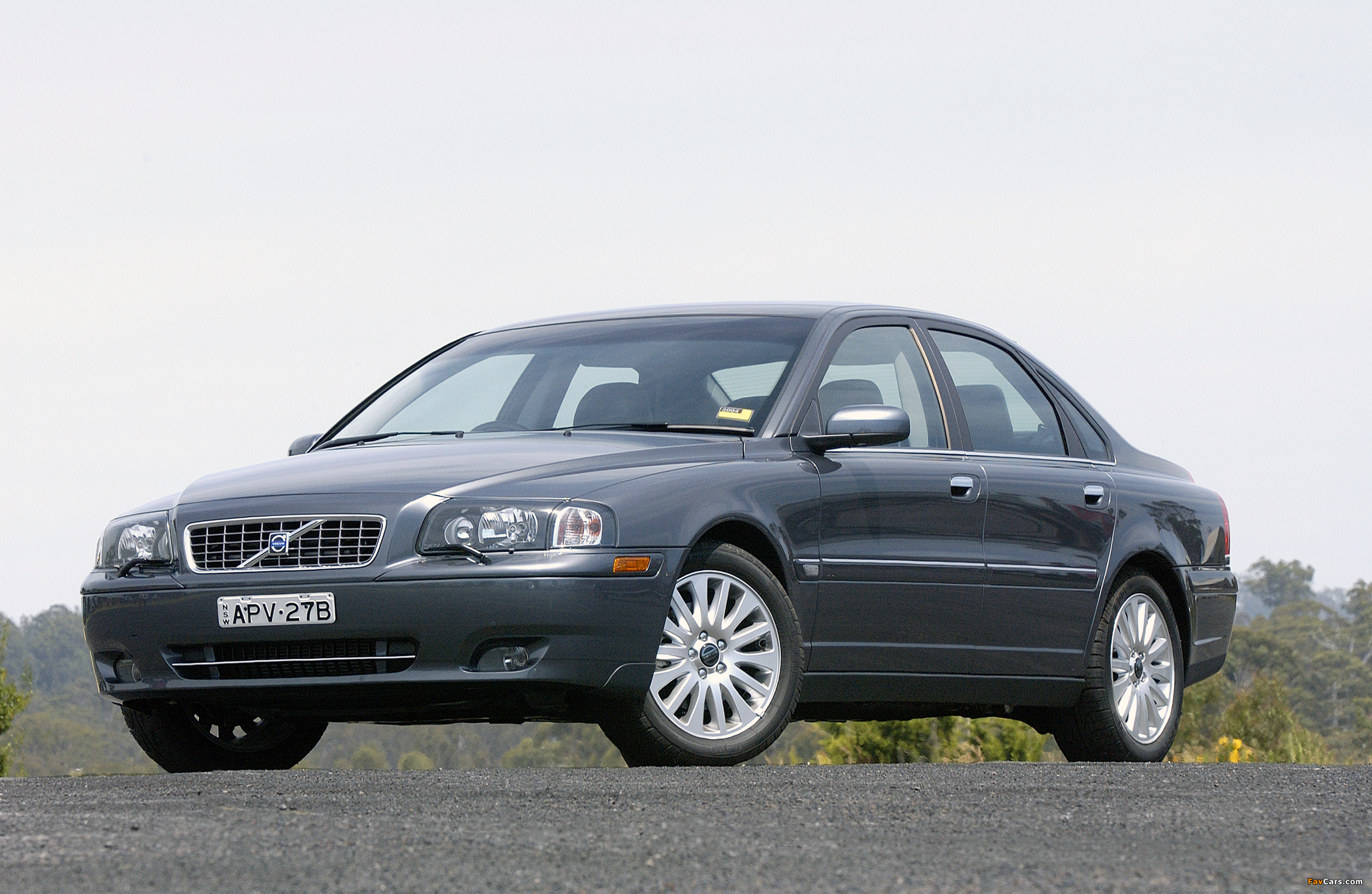 Photos of Volvo S80 T6 AU-spec 2003–05 (2500 x 1629)