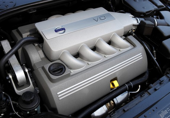 Pictures of Volvo S80 V8 AWD AU-spec 2010–11