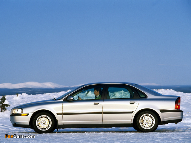 Volvo S80 1998–2003 photos (640 x 480)