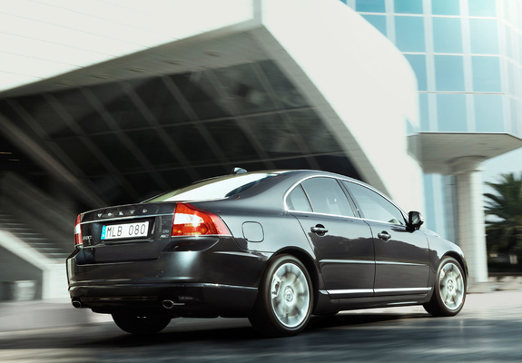 Volvo S80 D5 2009–11 photos