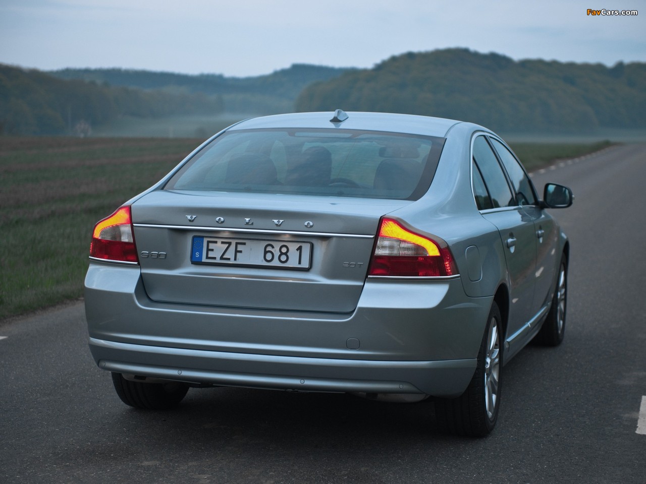 Volvo S80 2.0T 2010–11 wallpapers (1280 x 960)