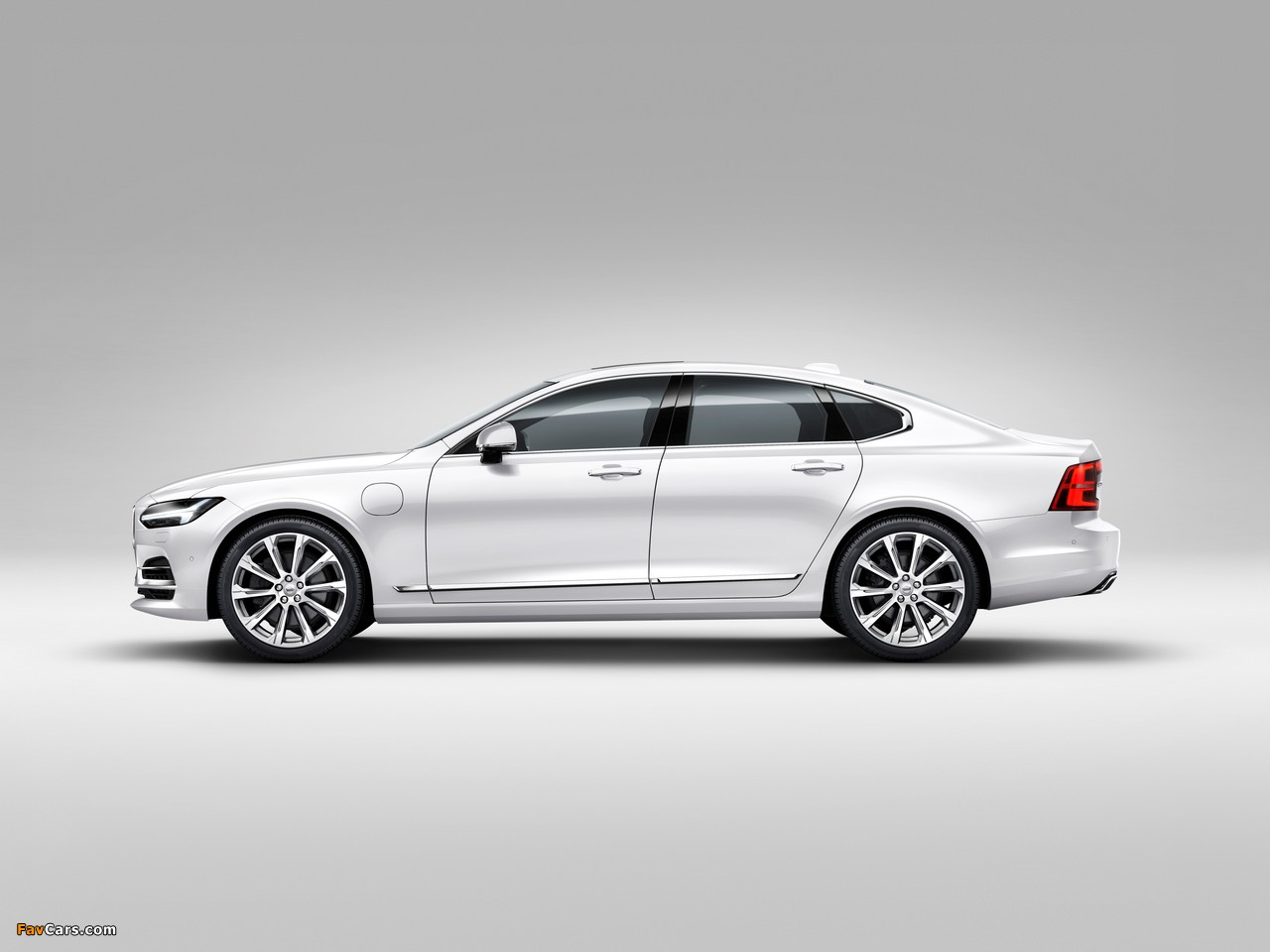 Pictures of Volvo S90 T8 Inscription 2016 (1280 x 960)