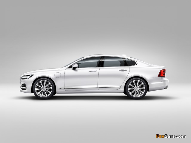 Pictures of Volvo S90 T8 Inscription 2016 (640 x 480)
