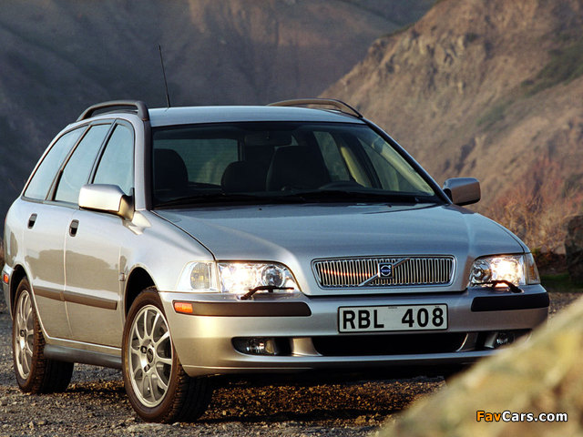 Images of Volvo V40 1999–2002 (640 x 480)