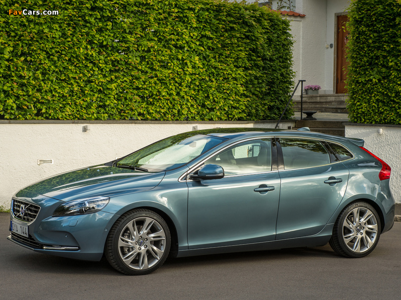 Images of Volvo V40 T4 2012 (800 x 600)
