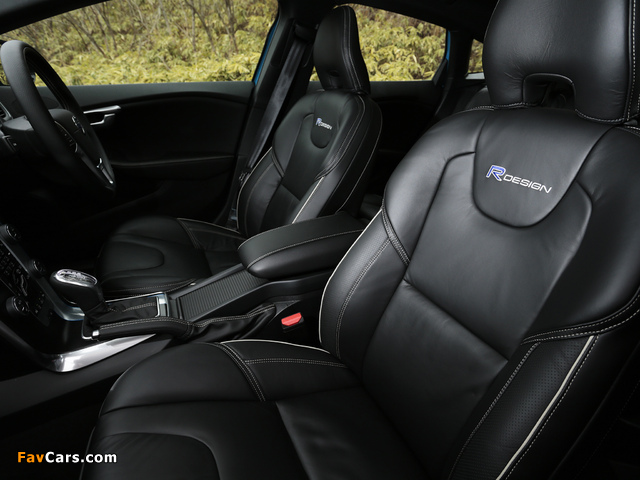 Images of Volvo V40 R-Design JP-spec 2013 (640 x 480)