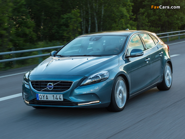 Photos of Volvo V40 T4 2012 (640 x 480)