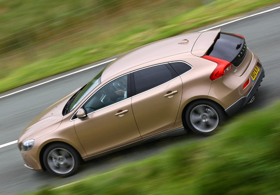 Photos of Volvo V40 T4 UK-spec 2012