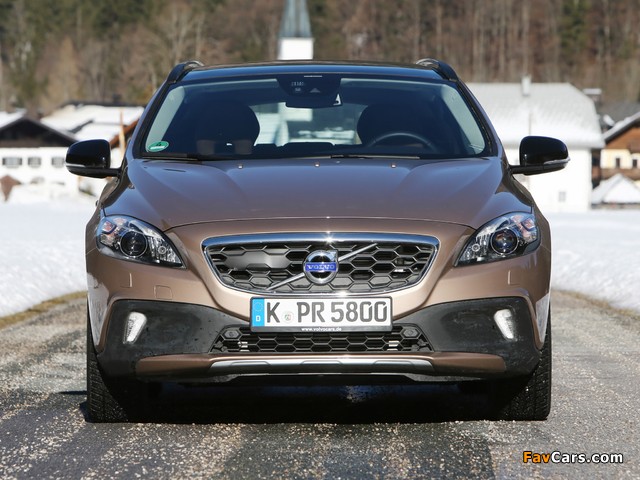 Photos of Volvo V40 Cross Country T5 2012 (640 x 480)