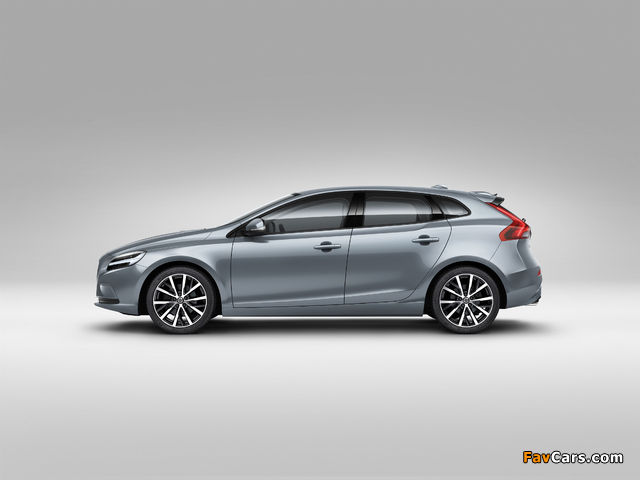 Photos of Volvo V40 T4 Momentum 2016 (640 x 480)