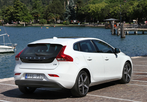 Pictures of Volvo V40 D2 2012
